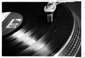 20071227220226-tocadiscos.jpg